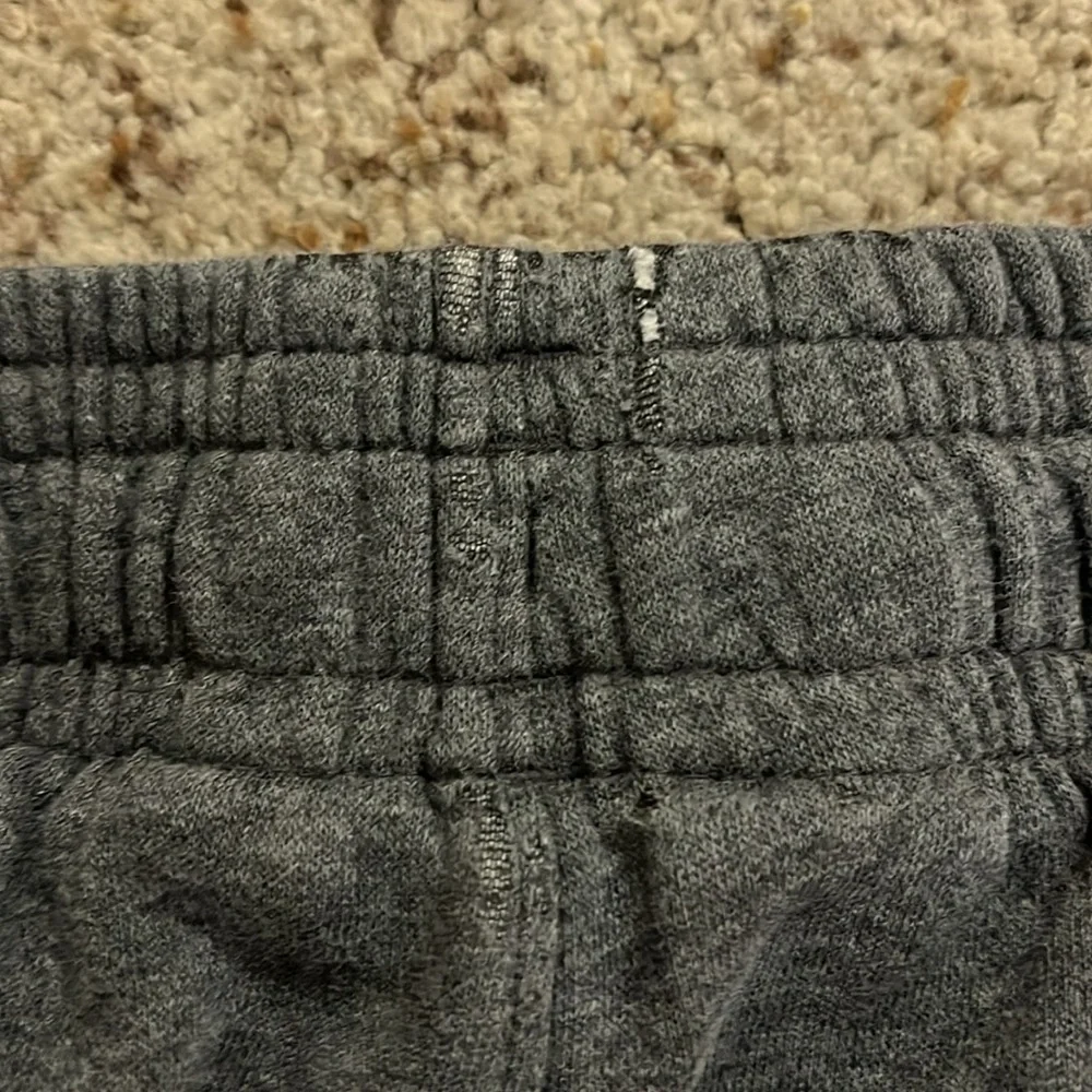 Under Armour Gray Sweatpants Relaxed Fit Joggers